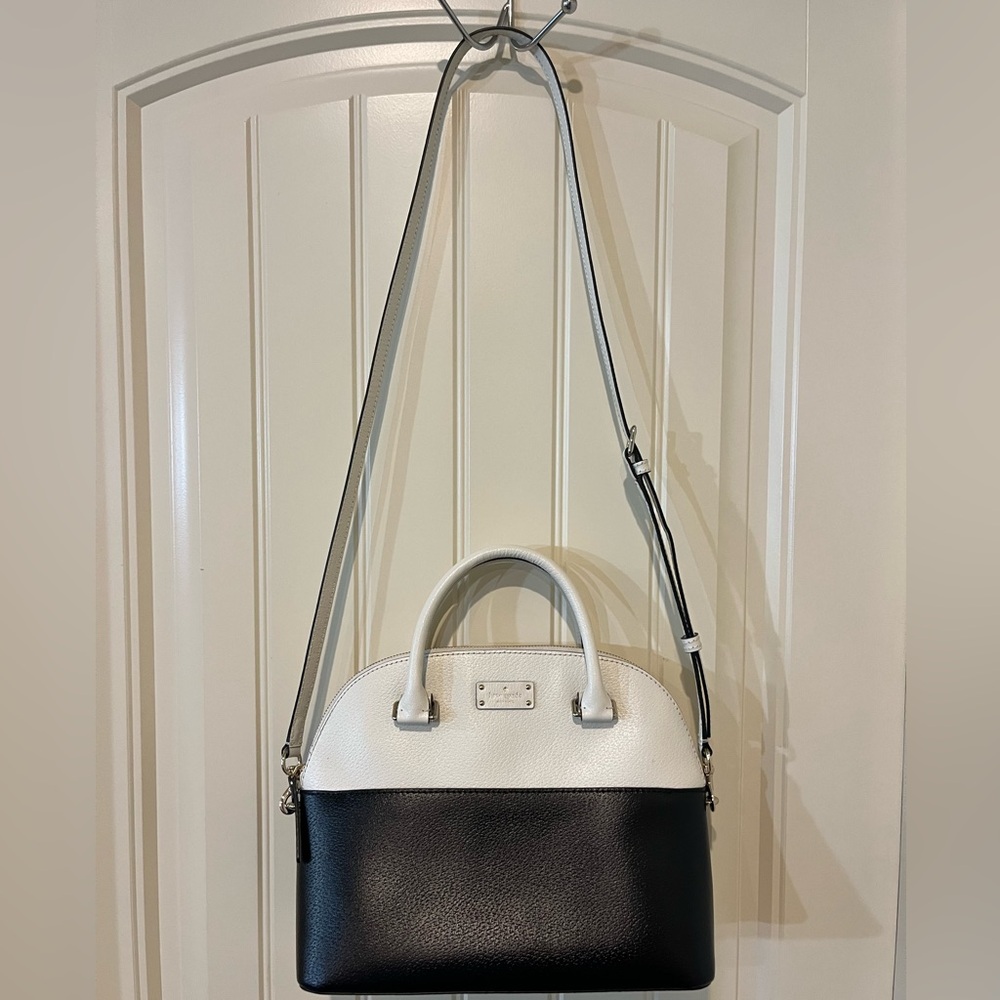 Kate spade Wellesley grove street black and white leather shoulder bag. - Picture 5 of 6
